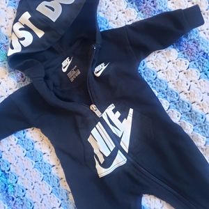 NIKE newborn baby full-zip black hooded coveralls